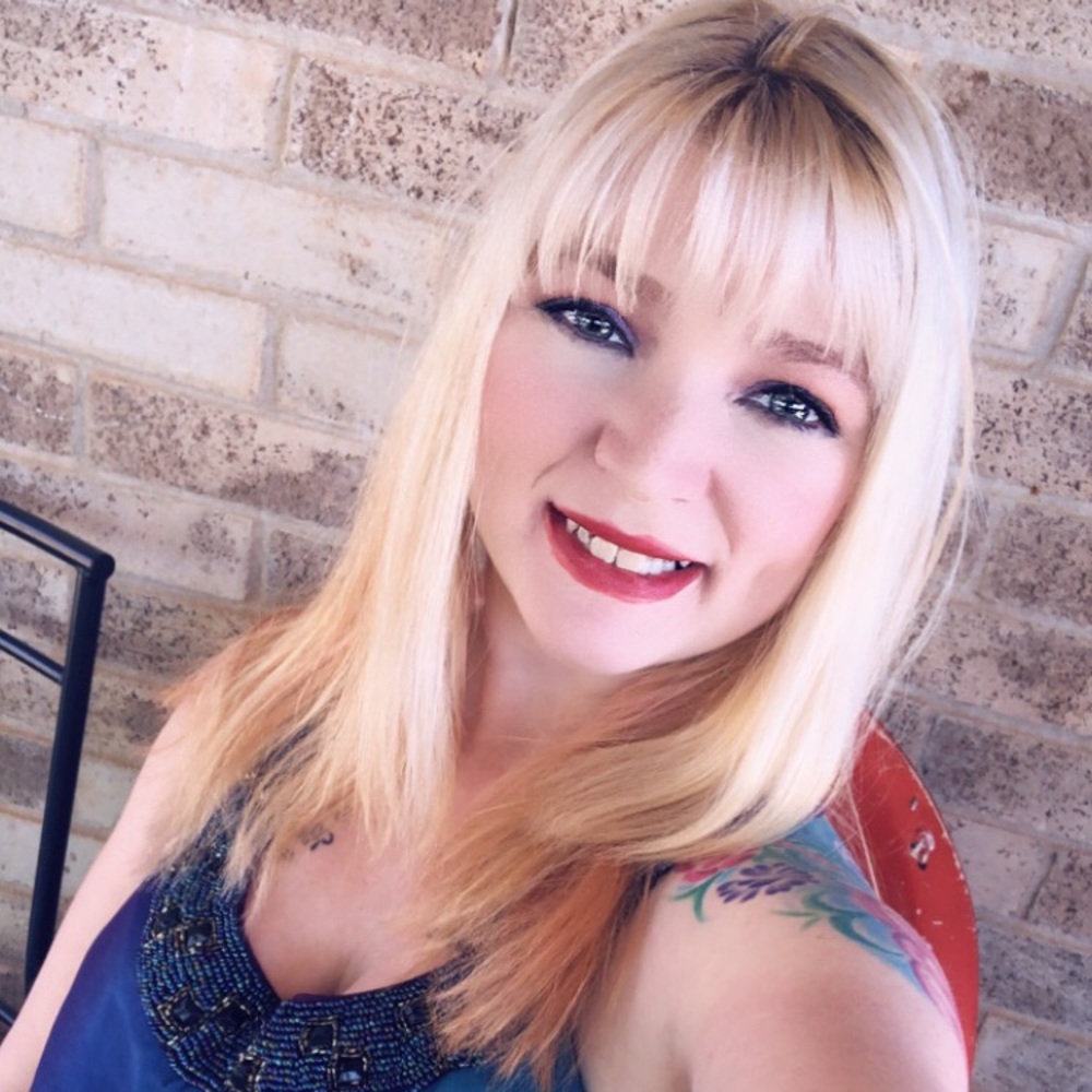 Meet your Posher, Ashley